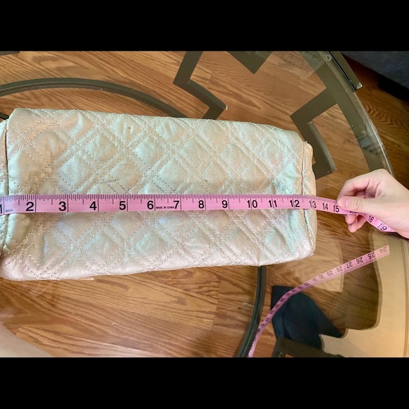 Champagne colored clutch with metal details - Picture 2 of 3